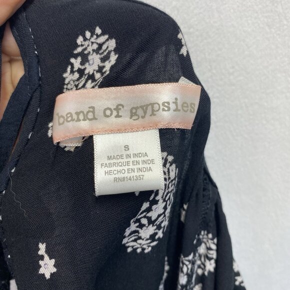 Band of Gypsies Elastic Waist Strap V-Neck Romper Women Small Black Side Pockets - Picture 7 of 16